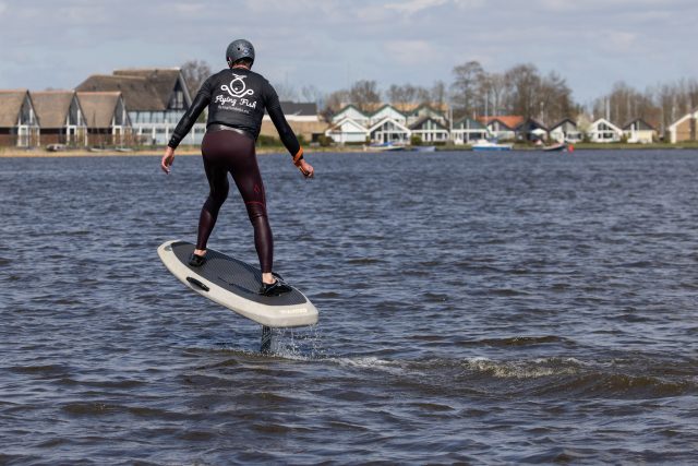 Warm je op voor de Dutch Water Week met het NK eFoil!